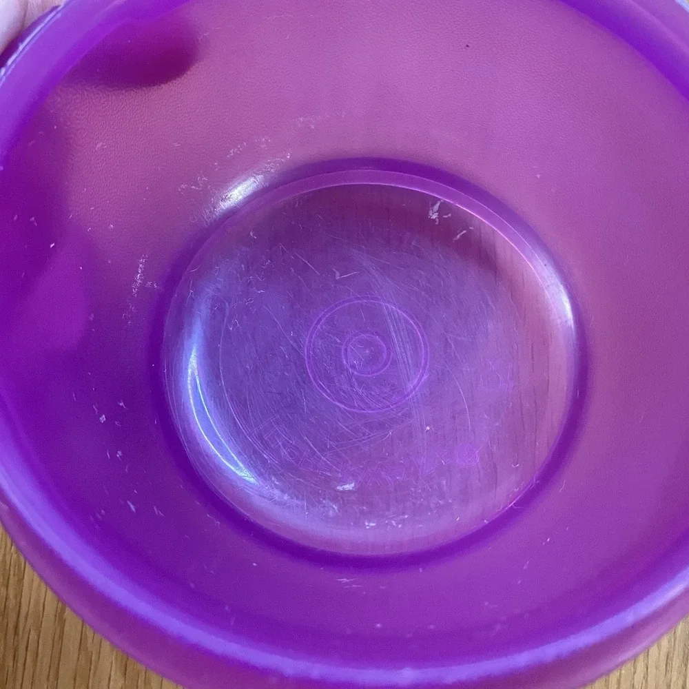 Vintage‎ Lot of 5 Tupperware Bowls No Lids & 1 Container w/Lid Red Orange Purple